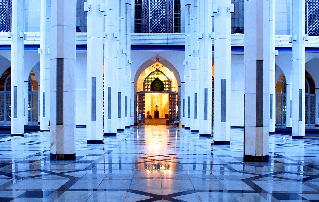 masjid sultan salahuddin