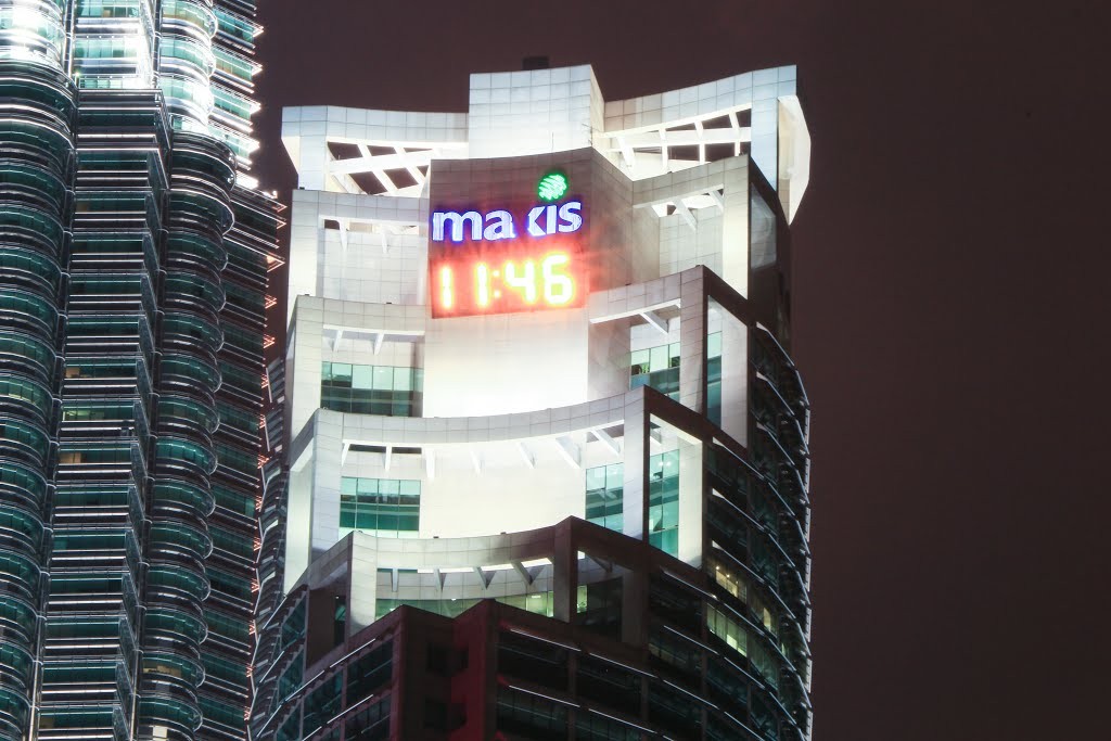 maxis tower2