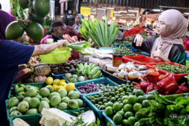 ذخایر مواد غذایی دست‌کم برای یک ماه کافی است